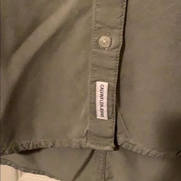 Calvin Klein Jeans Button Down Shirt - Picture 3 of 4